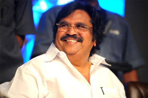 dasari narayanarao,run movie,neram remake,sandeep kishan  దాసరి నిర్ణయమే కరెక్ట్‌..! 